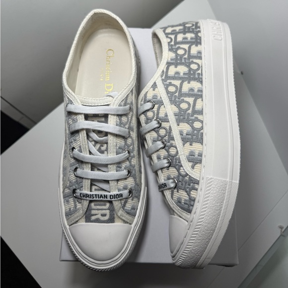 Dior Gray and White Sneakers for Effortless Style - Picture 1 of 2